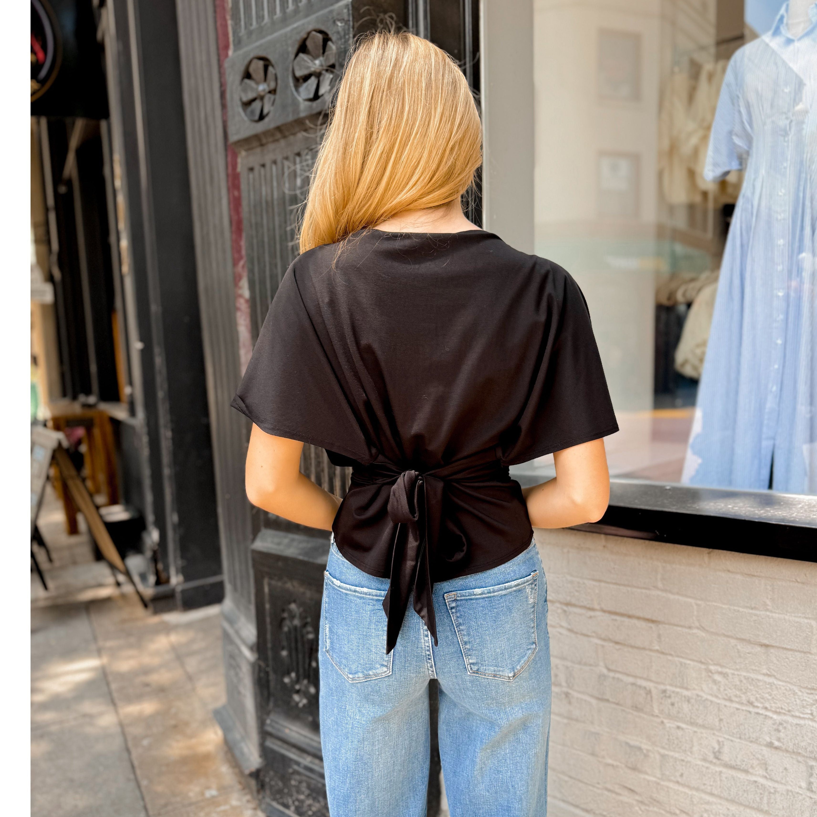Lillian Top | Black - Joanna A. Boutique