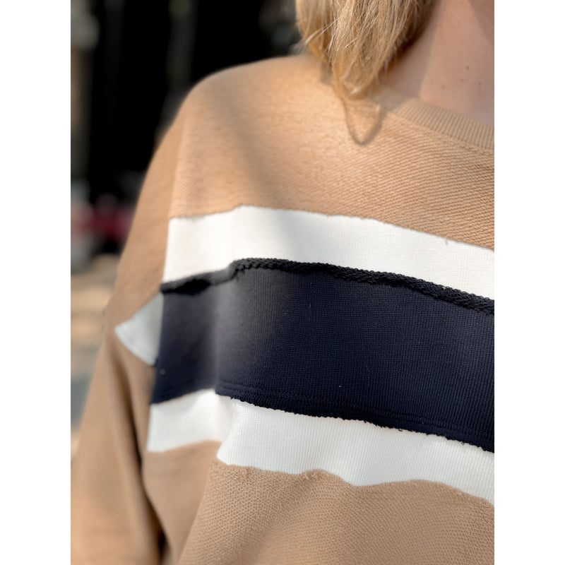 Winnie Sweatshirt - Joanna A. Boutique