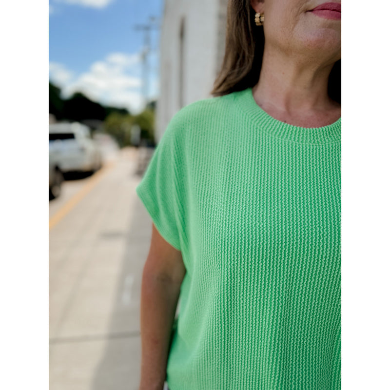 Londyn Tee | Grass Green