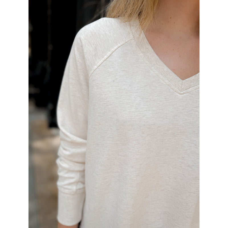 Weekender V Neck | Light Oatmeal Heather