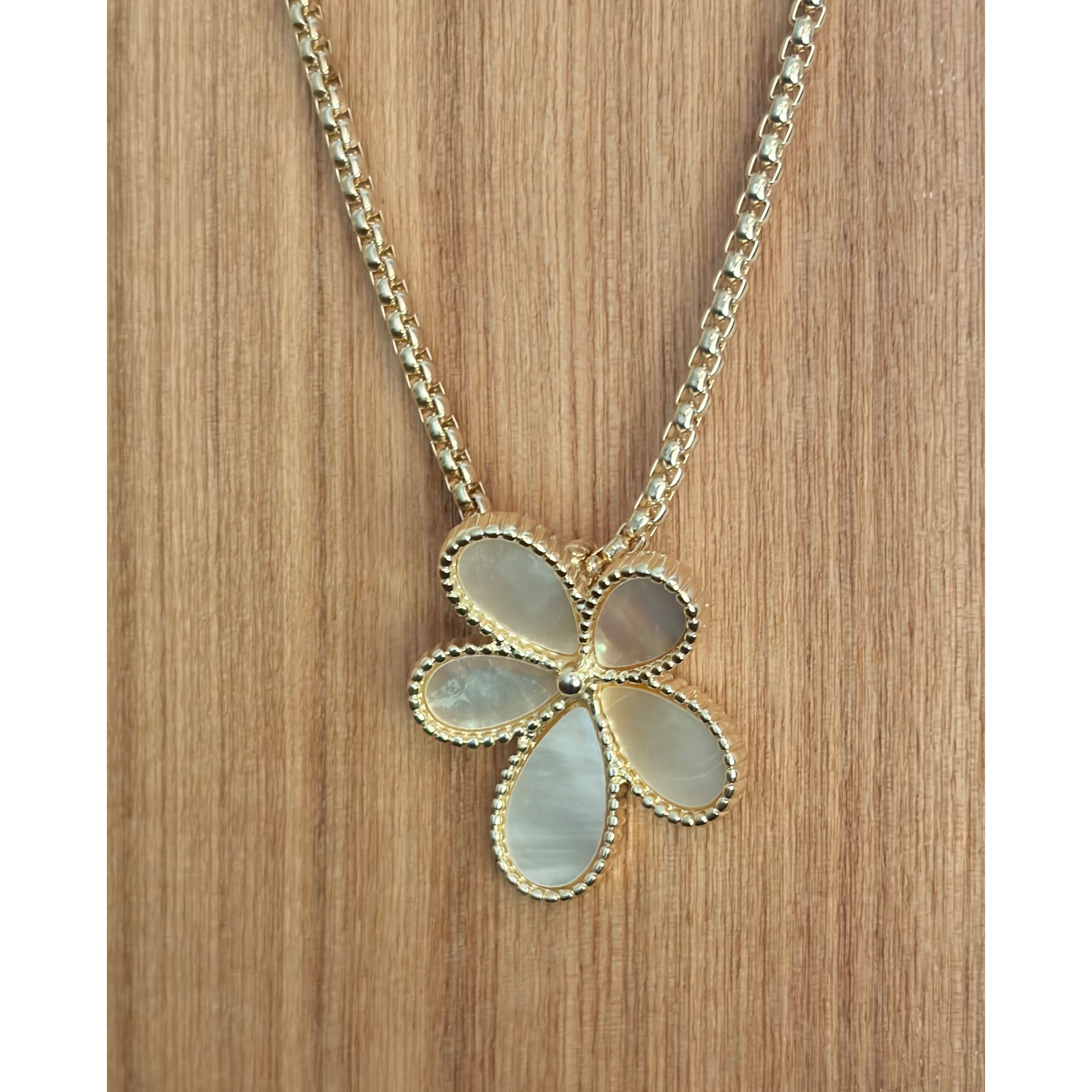Nora Flower Necklace - Joanna A. Boutique